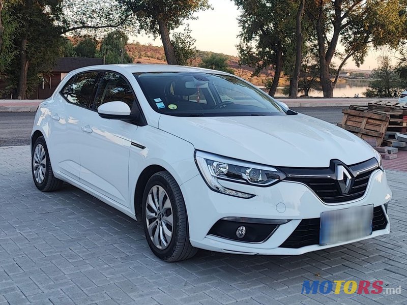 2020' Renault Megane photo #2