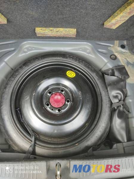 2007' Toyota Auris photo #6