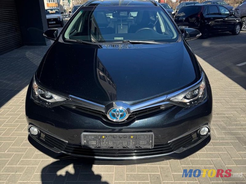2015' Toyota Auris photo #6