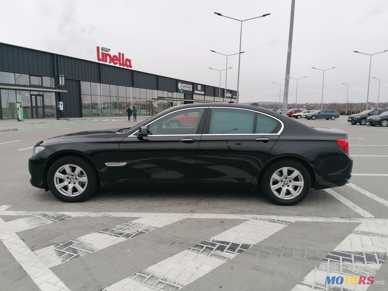 2010' BMW 7 Series photo #1