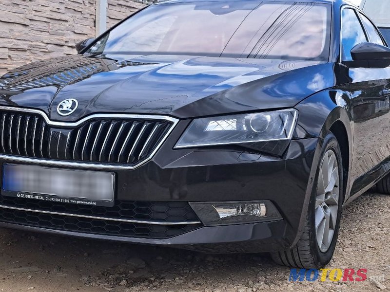 2016' Skoda Superb photo #2