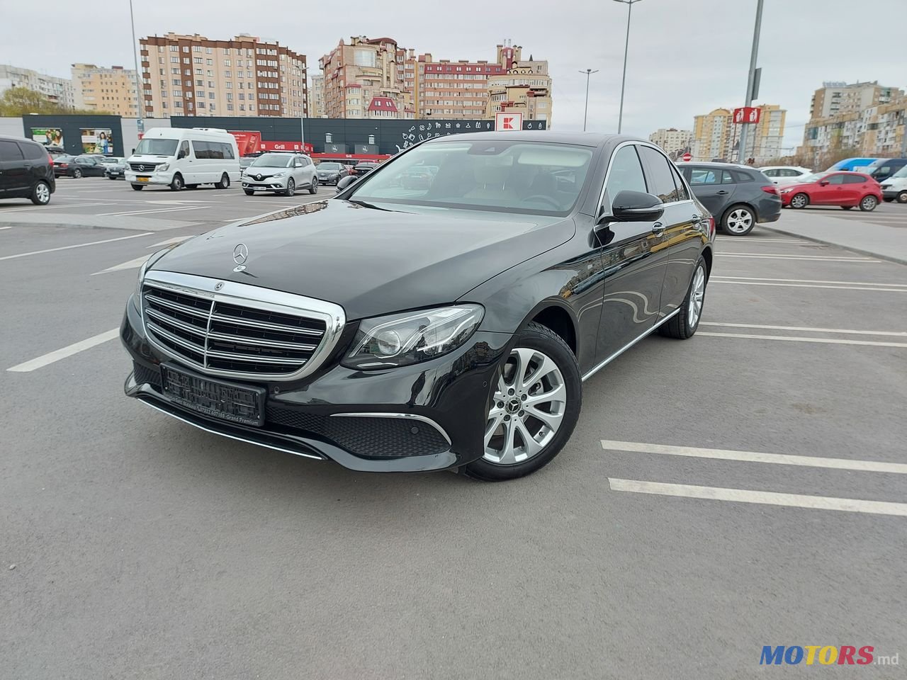 2017' Mercedes-Benz E Класс photo #1