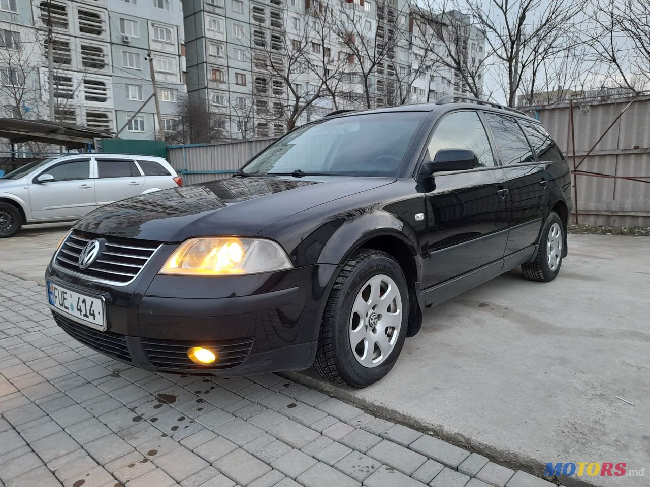 2002' Volkswagen Passat photo #2