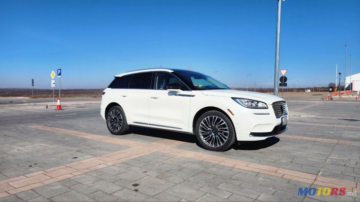 2019' Lincoln Corsair photo #2