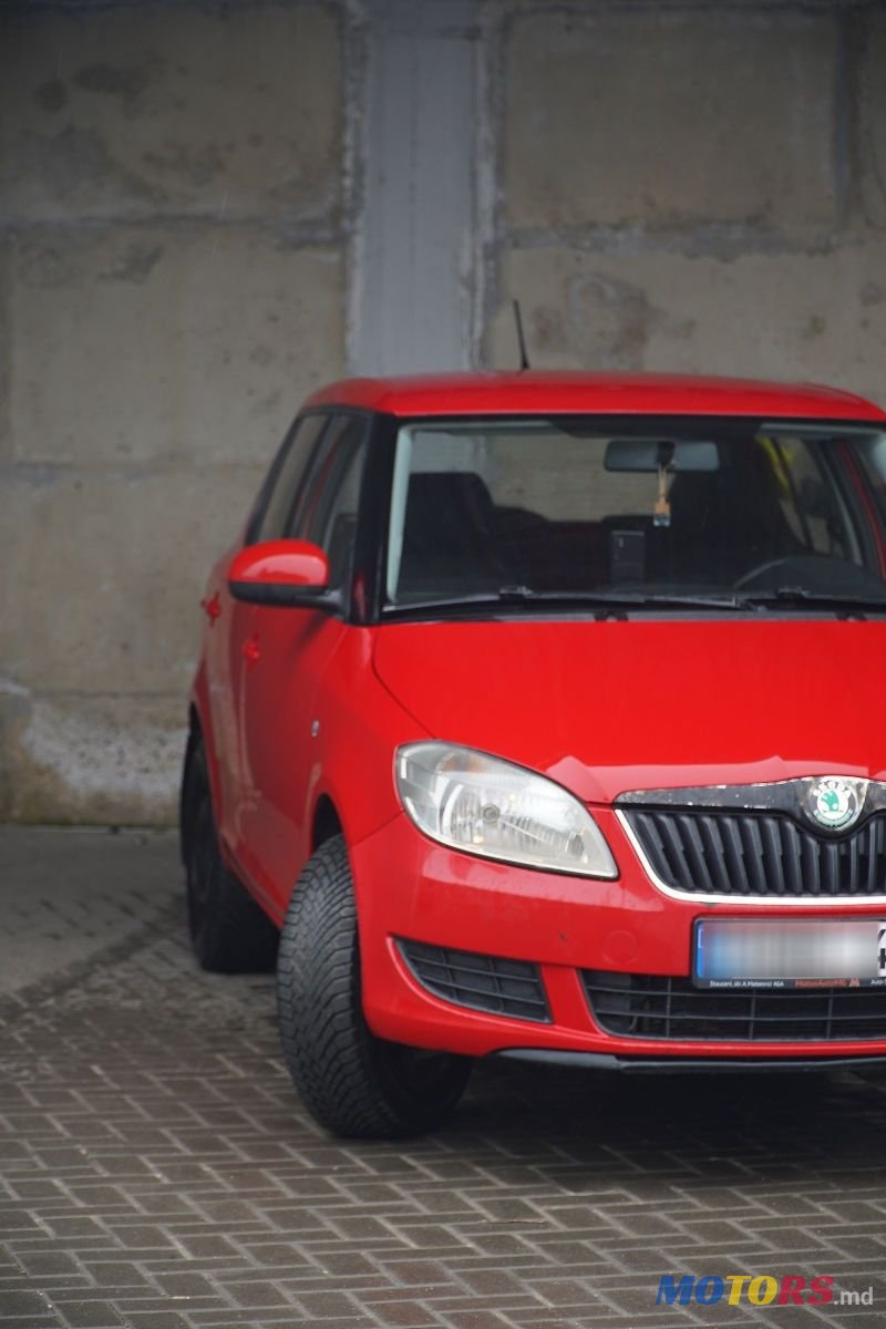 2013' Skoda Fabia photo #1