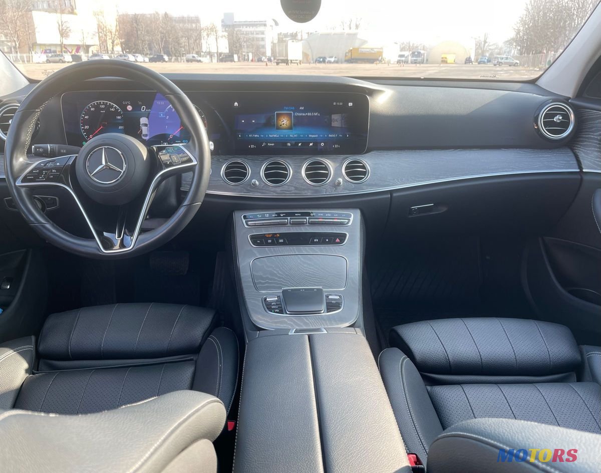 2020' Mercedes-Benz E Класс photo #4