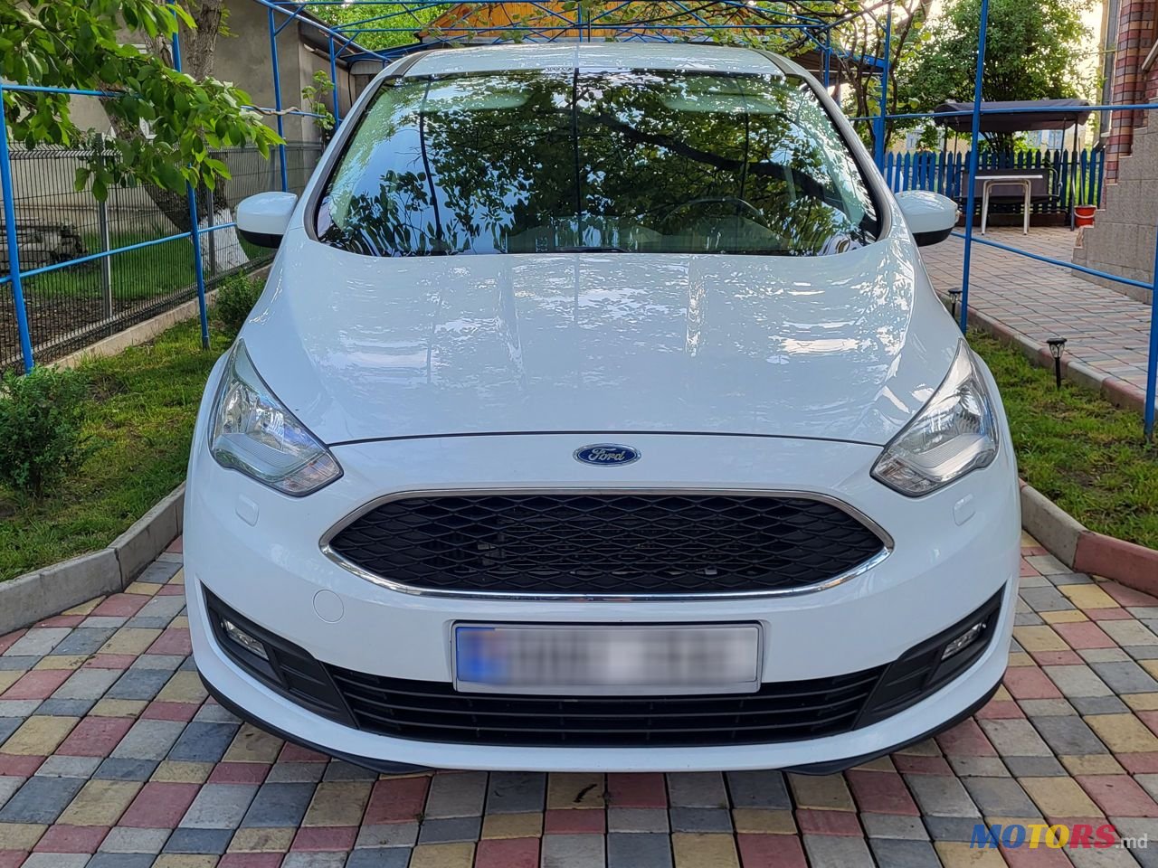 2017' Ford Grand C-MAX photo #2