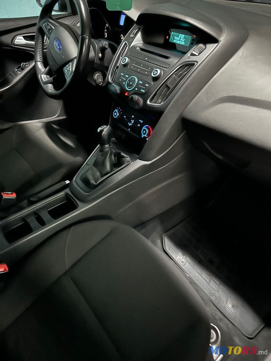 2015' Ford Focus photo #4