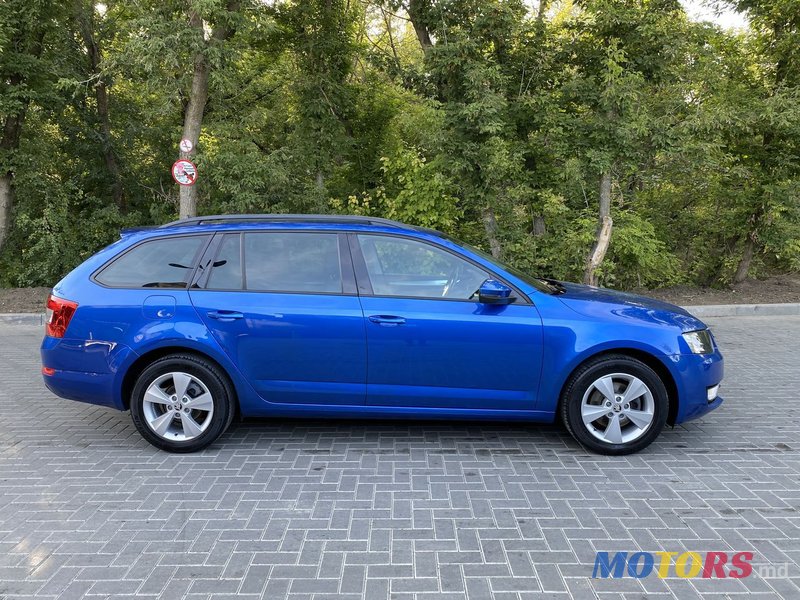 2013' Skoda Octavia photo #6