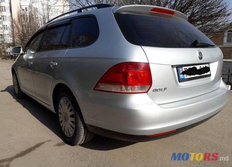 2009' Volkswagen Golf photo #1