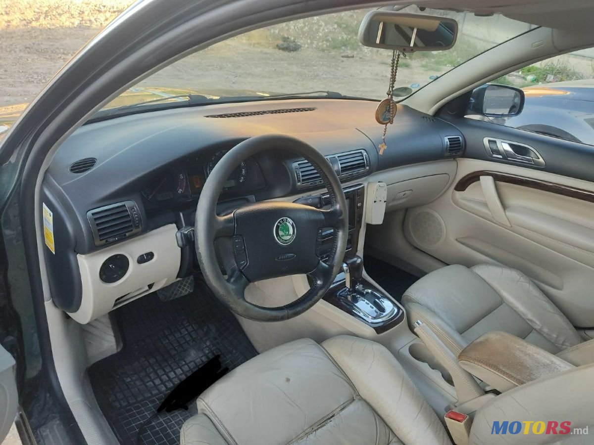 2005' Skoda Superb photo #5