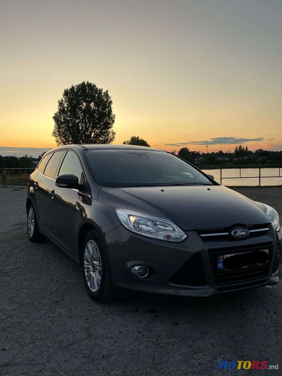 2012' Ford Focus photo #5