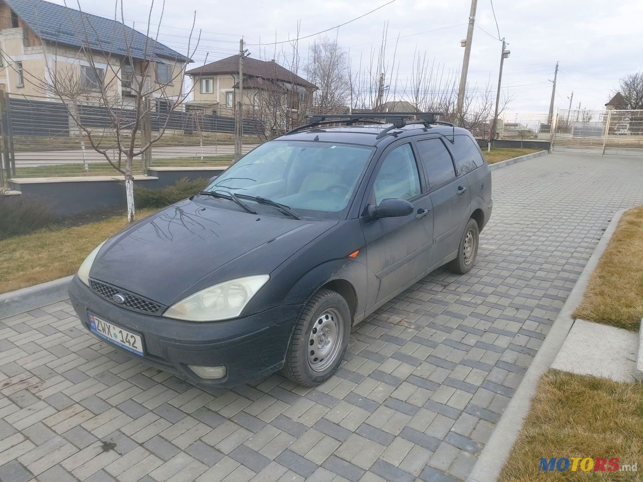 2004' Ford Focus Wagon photo #2
