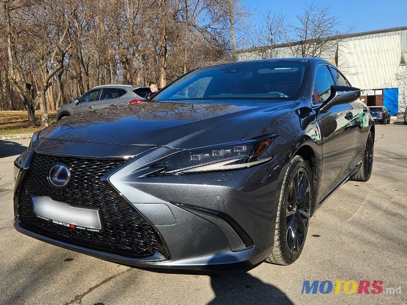 2022' Lexus Es Series photo #2