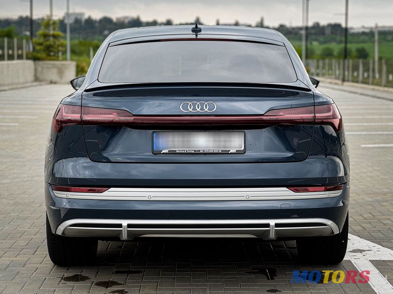 2020' Audi e-tron Sportback photo #2