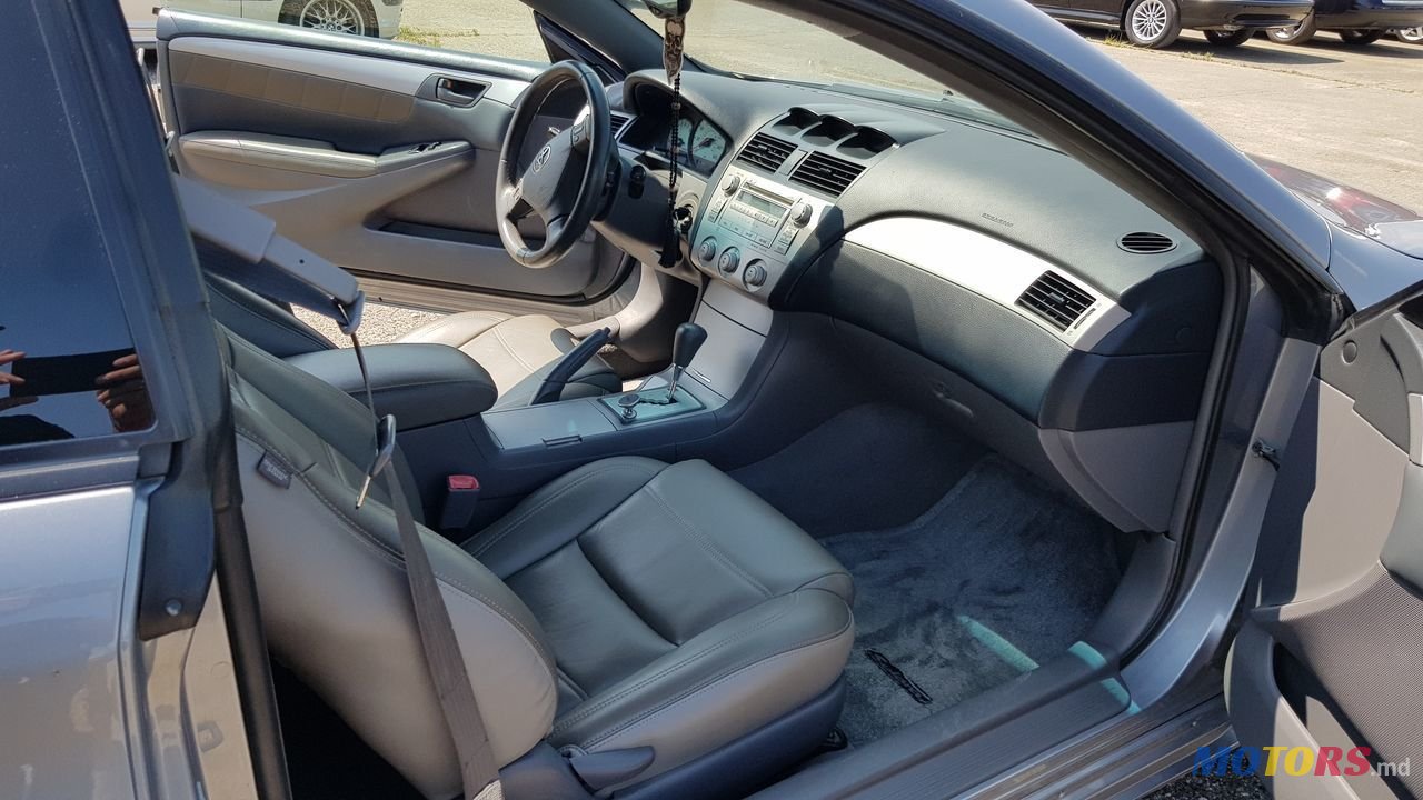 2004' Toyota Solara photo #4