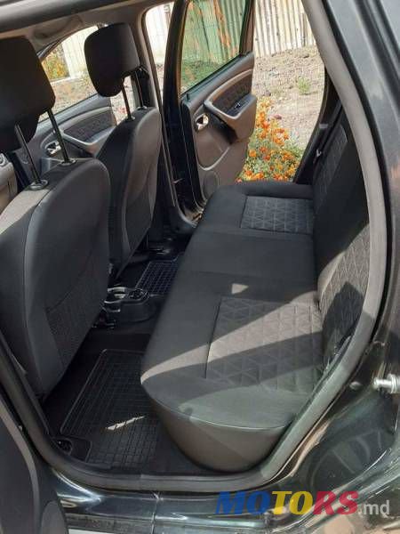 2013' Dacia Duster photo #6