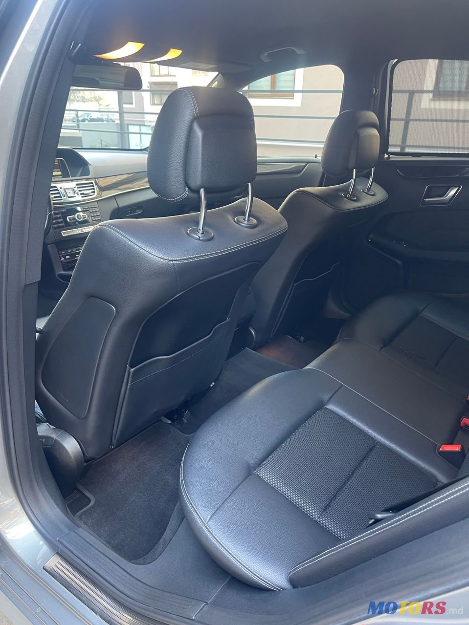 2013' Mercedes-Benz E-Class photo #6