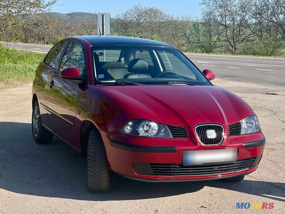 2004' SEAT Ibiza photo #2