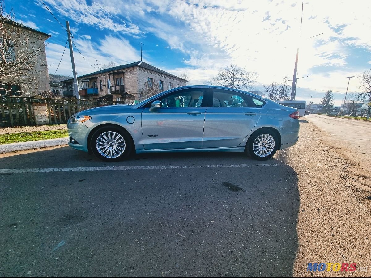 2014' Ford Fusion photo #5