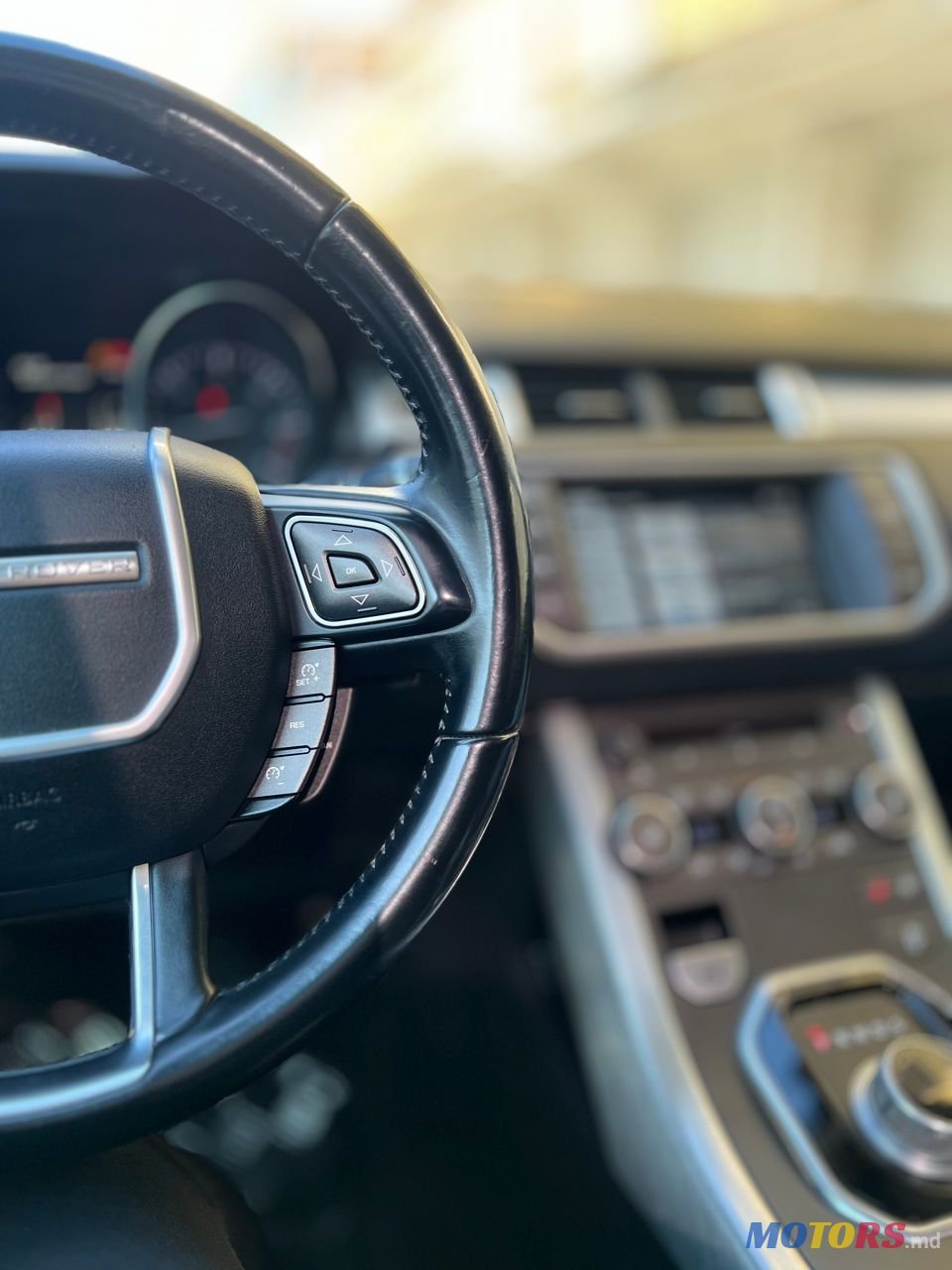 2014' Land Rover Range Rover Evoque photo #5