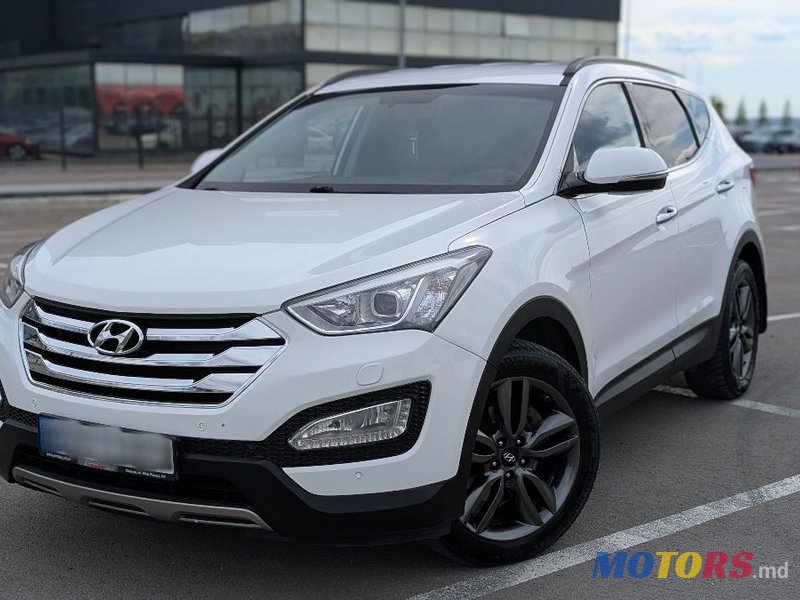 2014' Hyundai Santa Fe photo #1