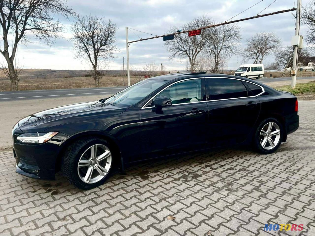 2017' Volvo S90 photo #5