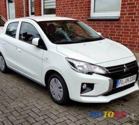 2020' Toyota Yaris photo #6