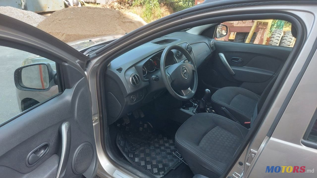 2015' Dacia Logan photo #6