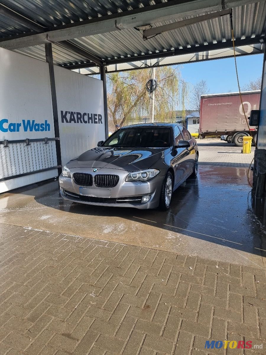 2012' BMW 5 Series photo #4