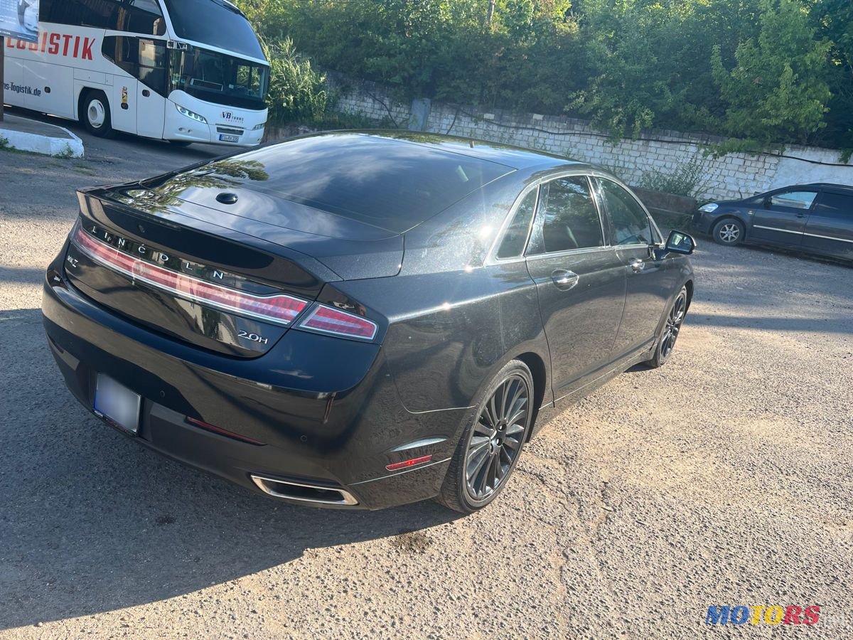 2015' Lincoln MKZ photo #4