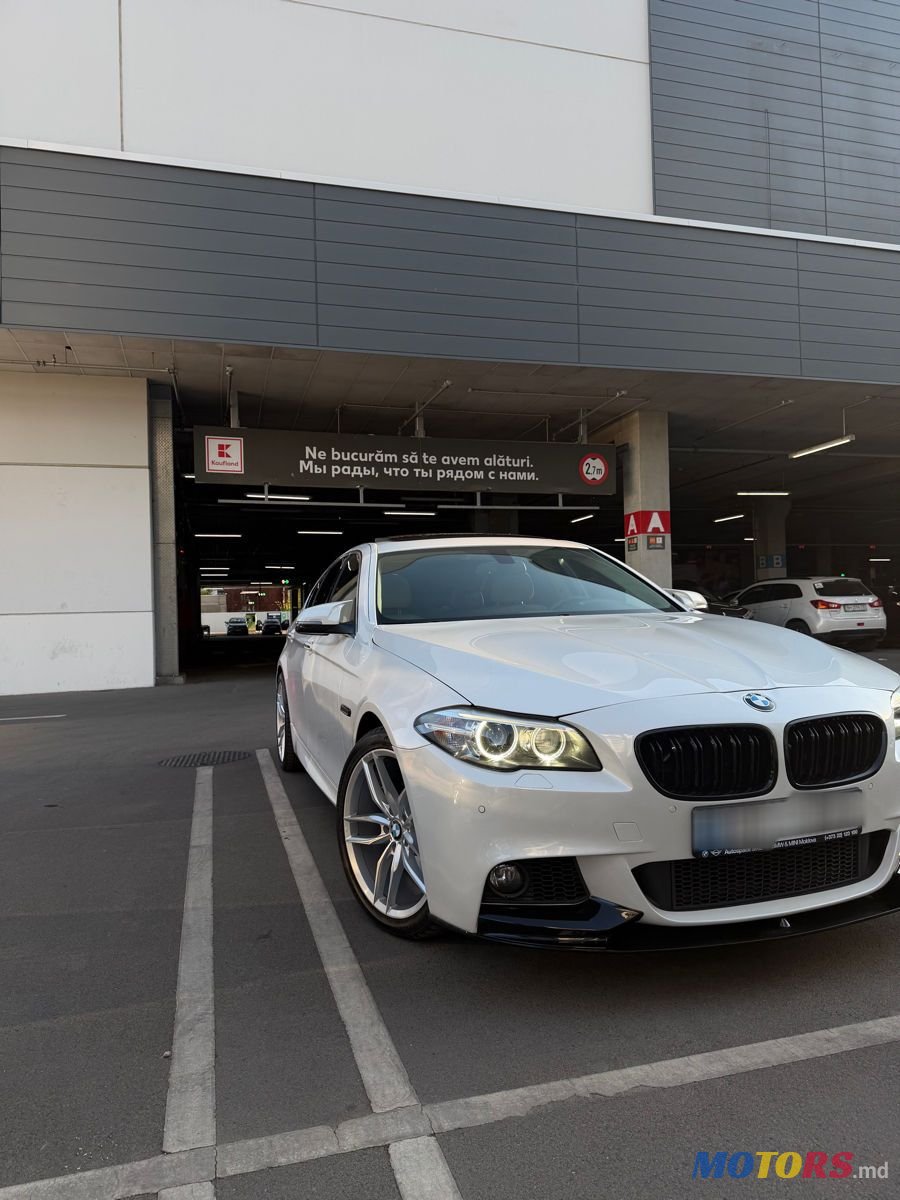 2015' BMW 5 Series photo #4