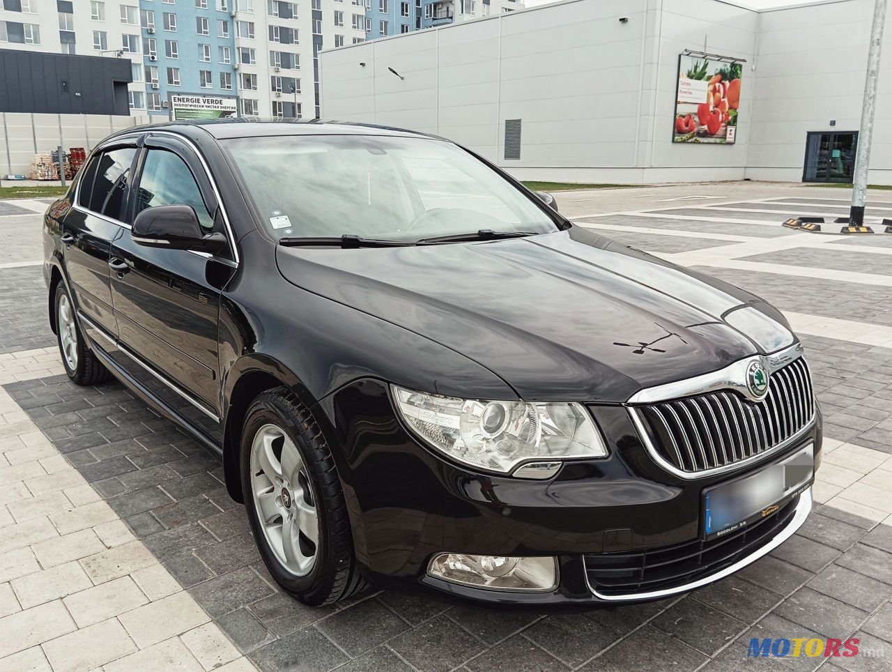 2012' Skoda Superb photo #2