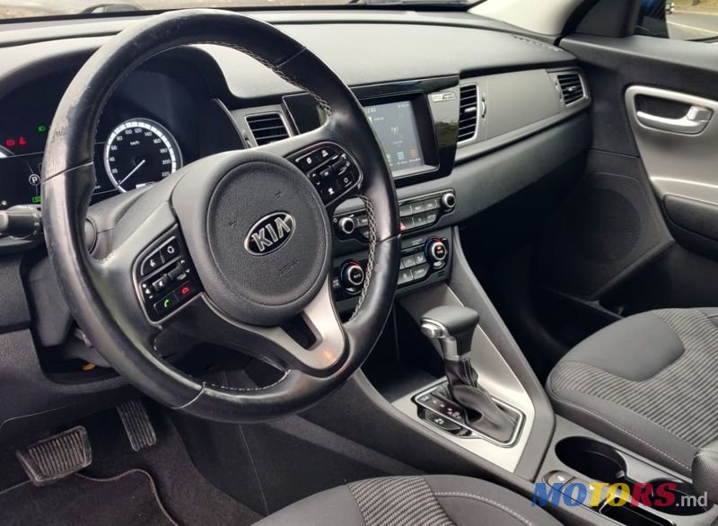 2019' Kia Niro photo #5