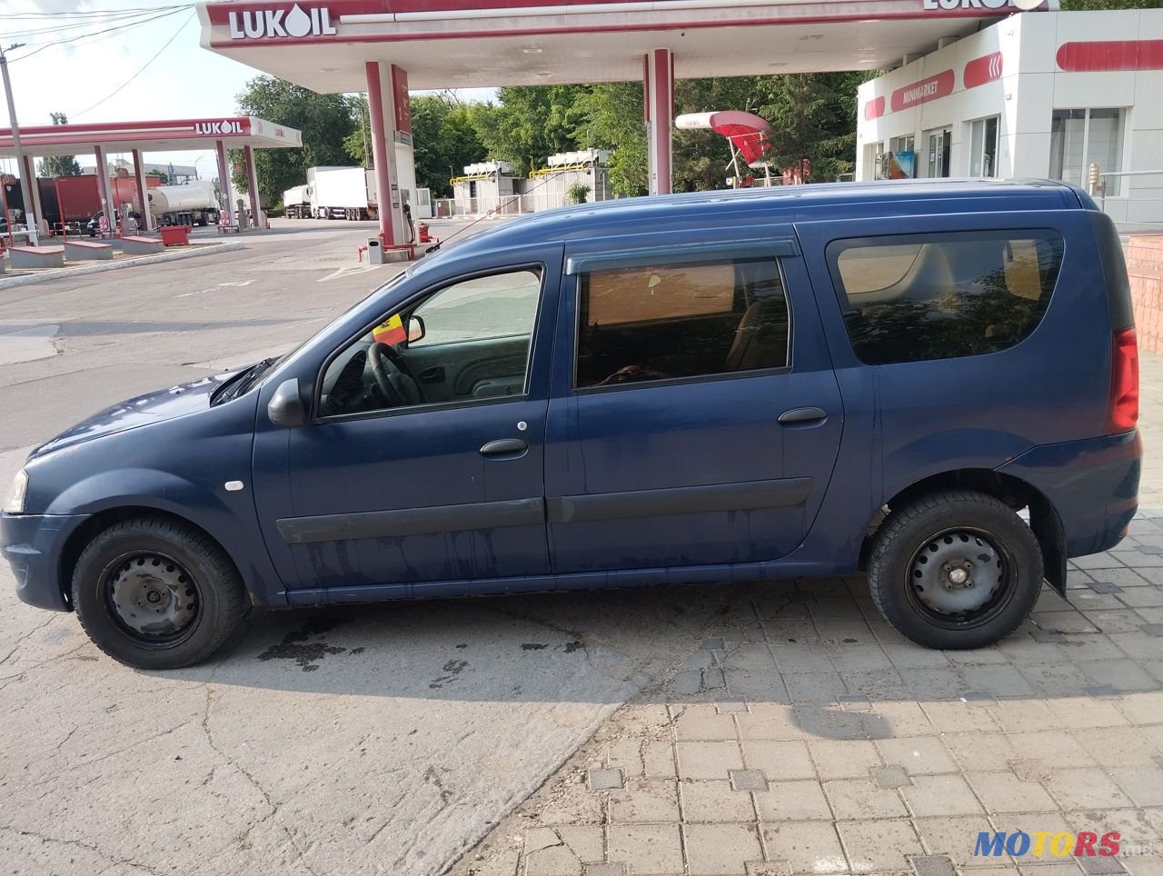 2009' Dacia Logan Mcv photo #3