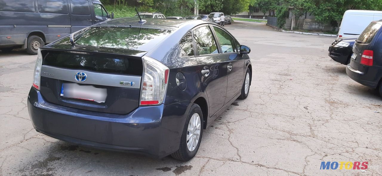 2013' Toyota Prius photo #4