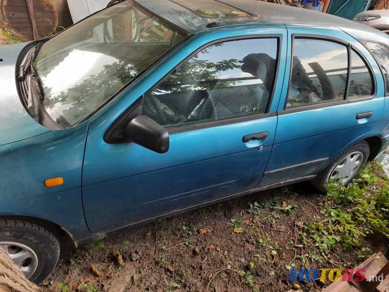 1995' Nissan Almera photo #3