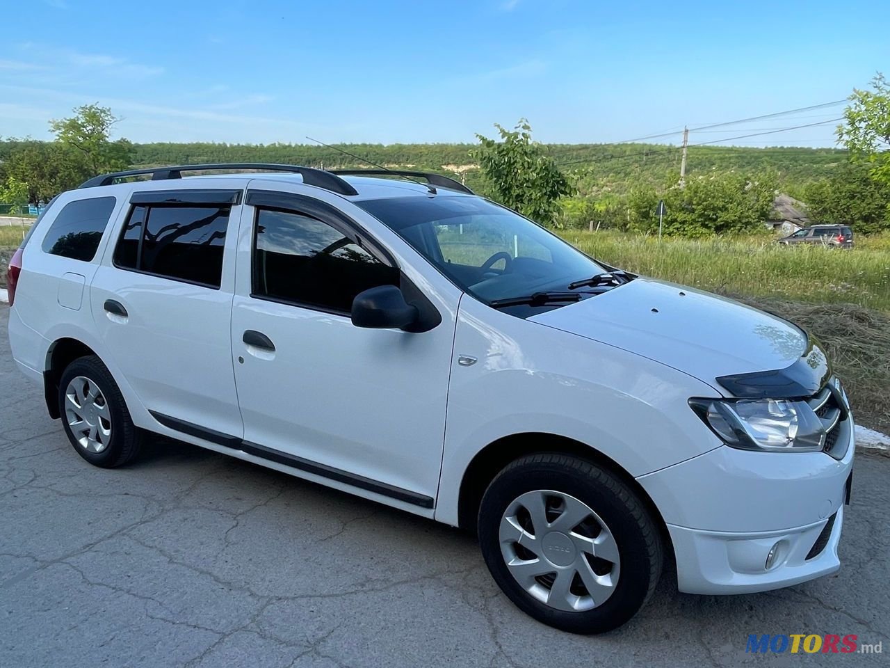 2014' Dacia Logan Mcv photo #2
