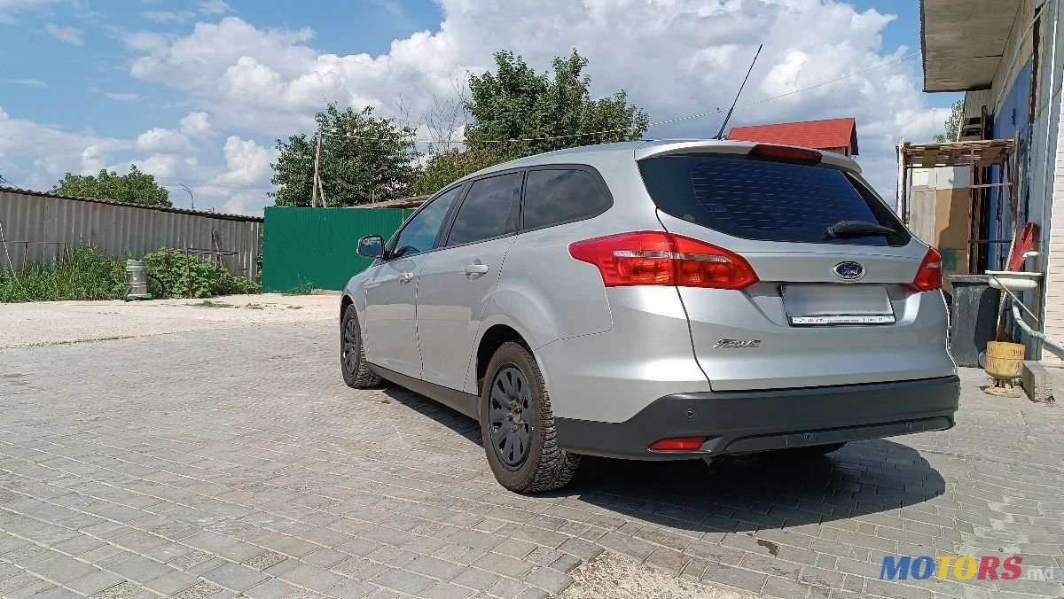 2016' Ford Focus photo #3