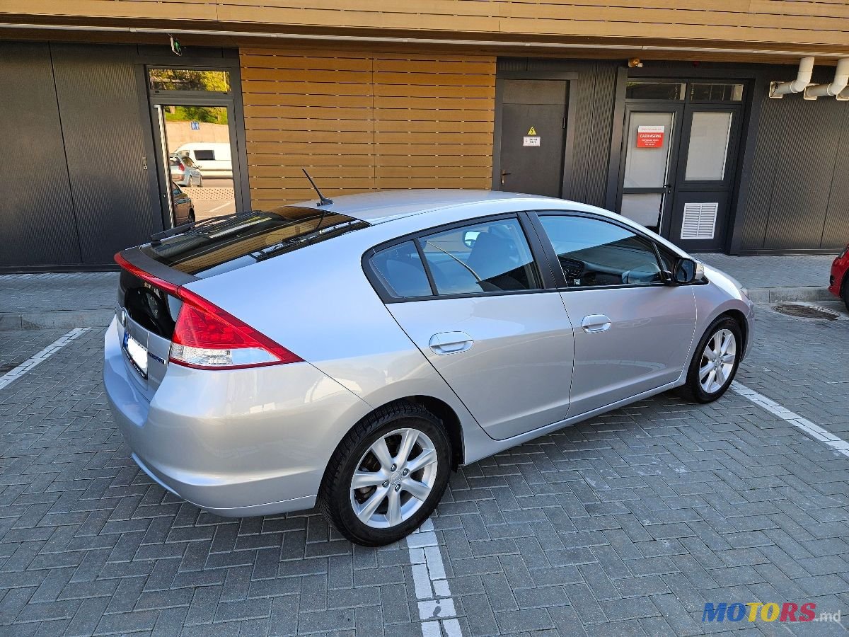 2010' Honda Insight photo #4