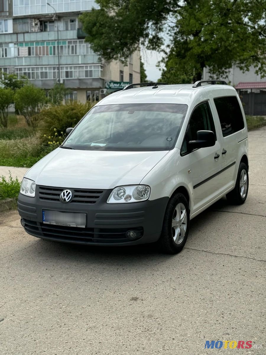 2010' Volkswagen Caddy photo #3