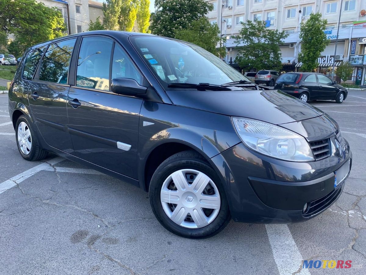 2005' Renault Grand Scenic photo #6