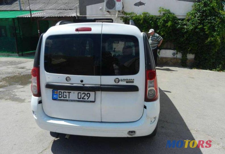 2007' Dacia Logan Mcv photo #2