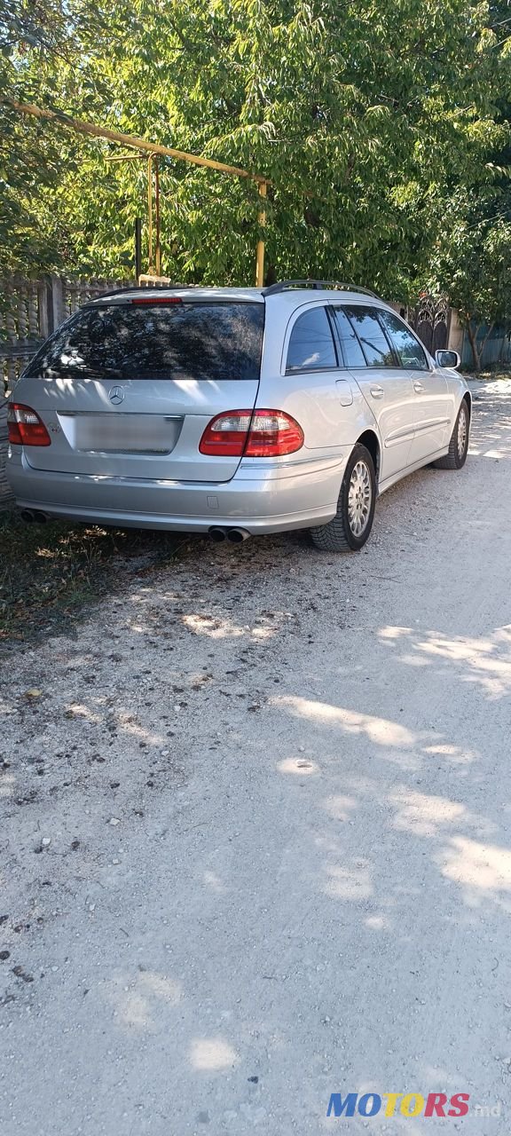 2005' Mercedes-Benz E-Class photo #4