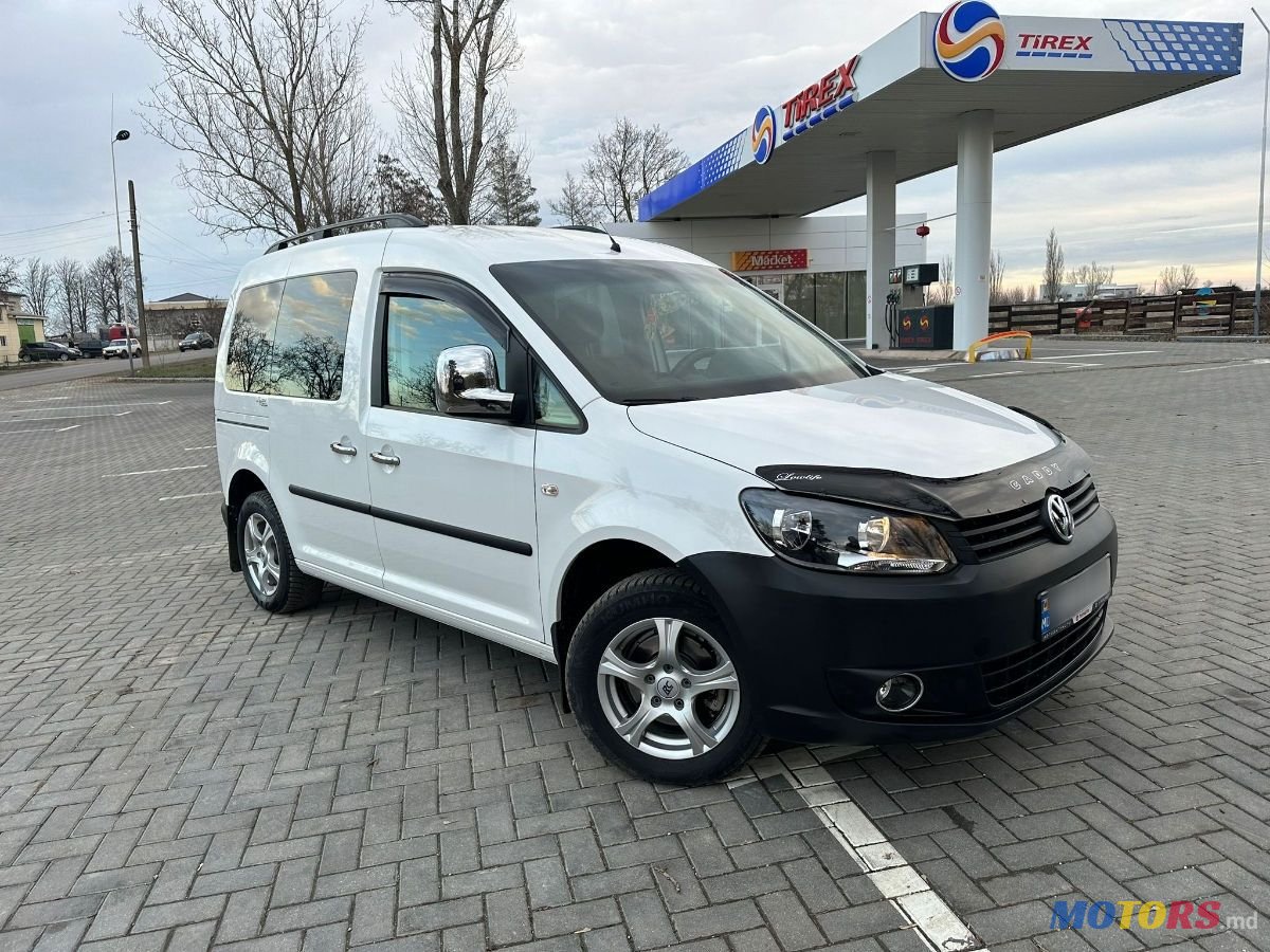 2015' Volkswagen Caddy photo #2