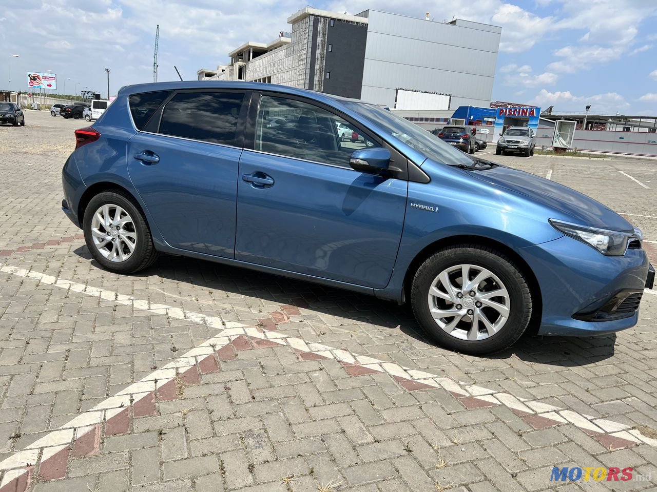 2015' Toyota Auris photo #1
