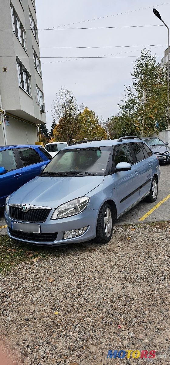 2011' Skoda Fabia photo #1