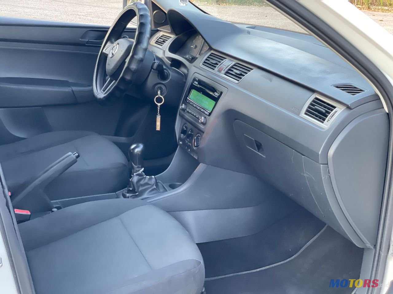 2014' Skoda Rapid photo #5