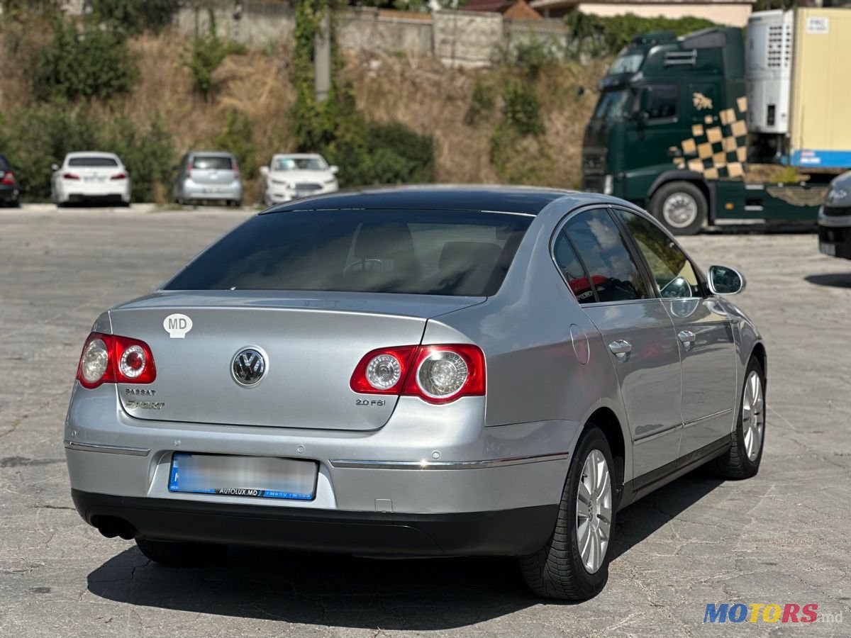 2008' Volkswagen Passat photo #4