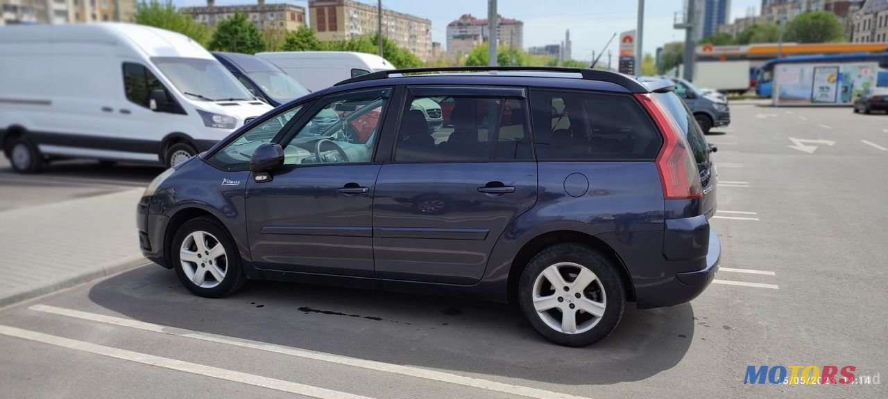 2008' Citroen C4 Picasso photo #6